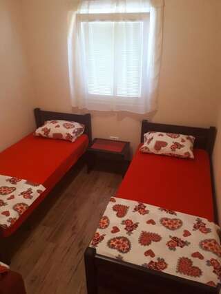 Дома для отпуска Holiday Home Šćekić Будва Дом для отпуска-8