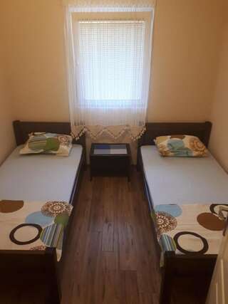 Дома для отпуска Holiday Home Šćekić Будва Дом для отпуска-12